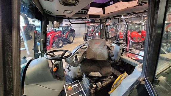 Valtra N142 Direct / TwinTrac / Frontlyft / Front PTO 12 of 12