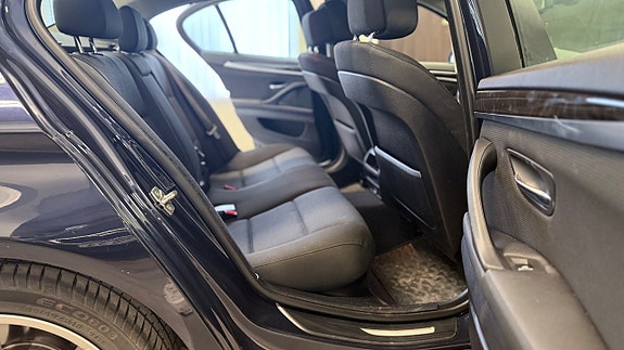 BMW 520d 12 of 16