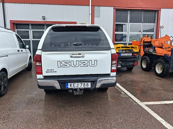 Isuzu D-max 2 of 4