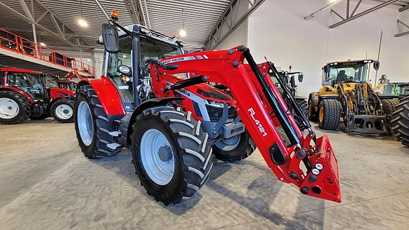 Massey Ferguson 5S.145 / Lastare / 615 timmar 5 of 12