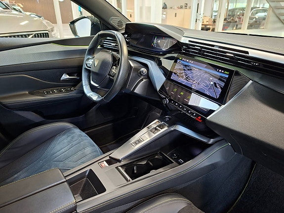 Peugeot 308 SW 9 of 22