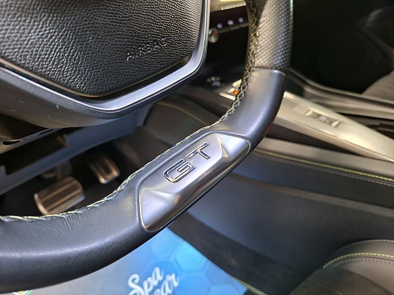Peugeot 308 SW 18 of 22