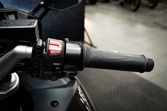 Yamaha FJR1300AS 14 of 15