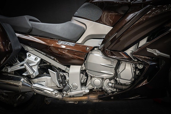 Yamaha FJR1300AS 6 of 15