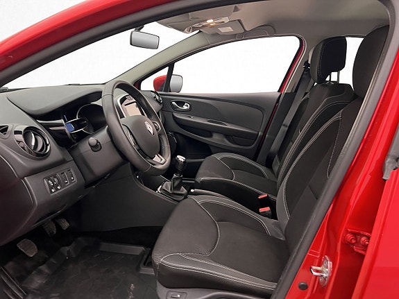 Renault Clio 11 of 26
