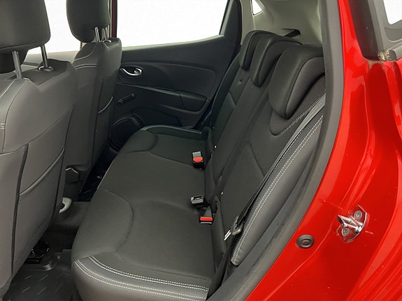 Renault Clio 21 of 26