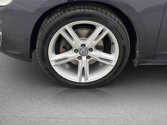 Volvo V60 26 of 29