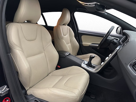 Volvo V60 19 of 29