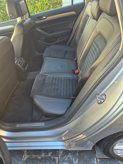 Volkswagen Passat 12 of 12