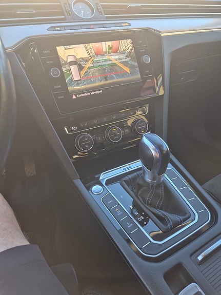 Volkswagen Passat 11 of 12