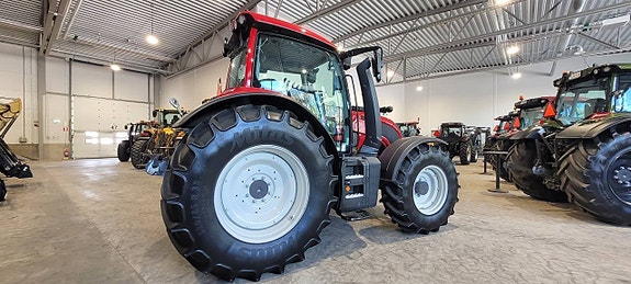 Valtra N135 HiTech / Twintrac / 27 timmar 8 of 12