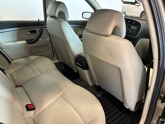 Saab 9-3 15 of 18
