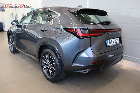 Lexus NX350h 3 of 25