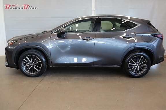 Lexus NX350h 2 of 25