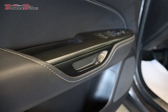 Lexus NX350h 16 of 25