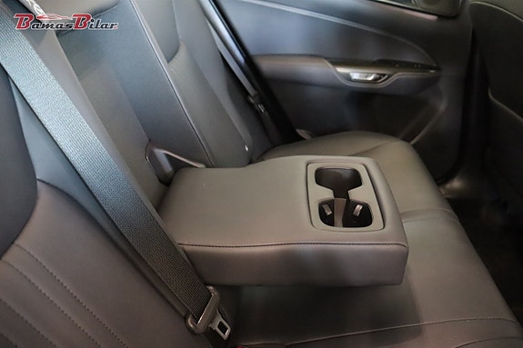Lexus NX350h 15 of 25