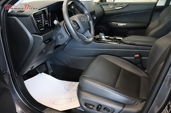 Lexus NX350h 9 of 25