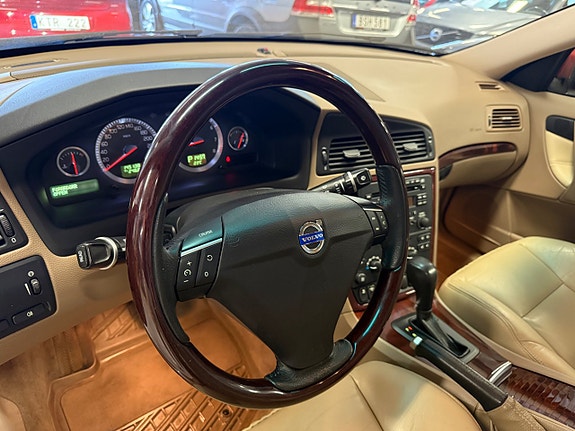 Volvo S60 16 of 27