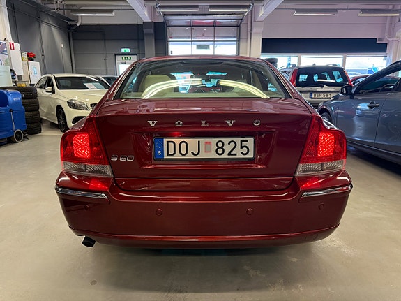 Volvo S60 7 of 27