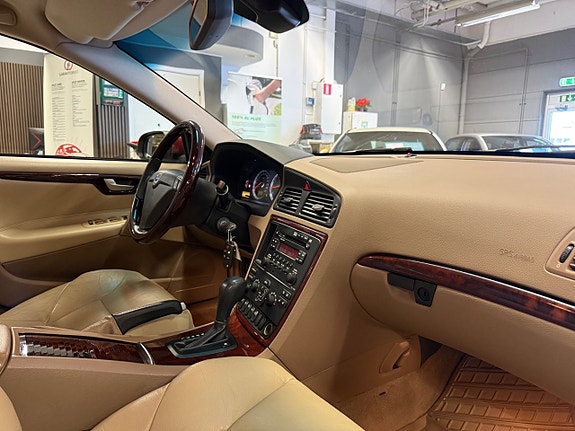 Volvo S60 25 of 27
