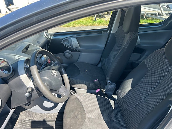 Toyota Aygo 9 of 19