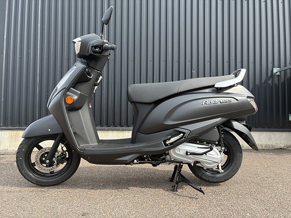 Suzuki Address 125