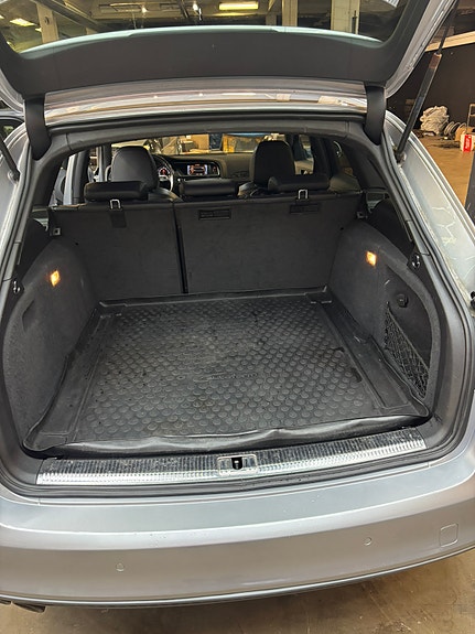 Audi A4 9 of 14