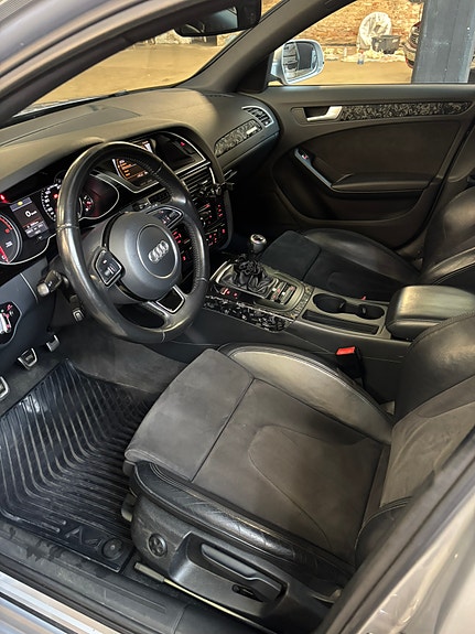 Audi A4 7 of 14