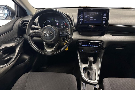 Toyota Yaris 11 of 21