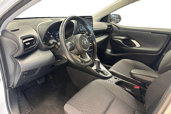 Toyota Yaris 14 of 21