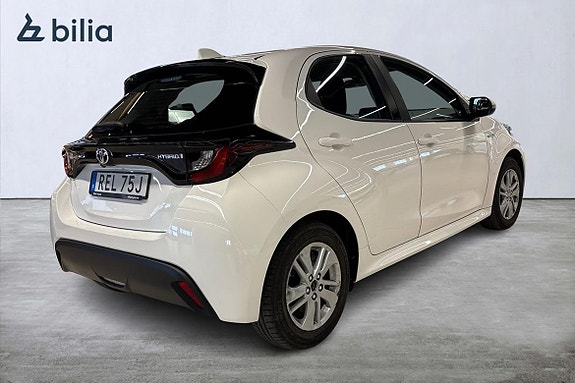 Toyota Yaris 19 of 21