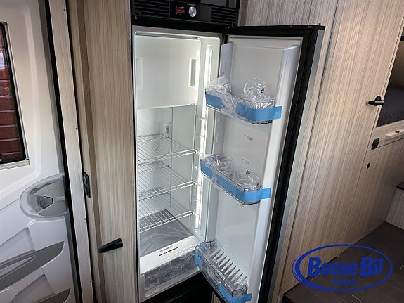 Sun Living S 75 SL * Dieselvärme * 3500 kg * Ford * Automat * Taksäng * 13 of 21