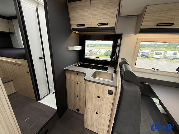Sun Living S 75 SL * Dieselvärme * 3500 kg * Ford * Automat * Taksäng * 9 of 21