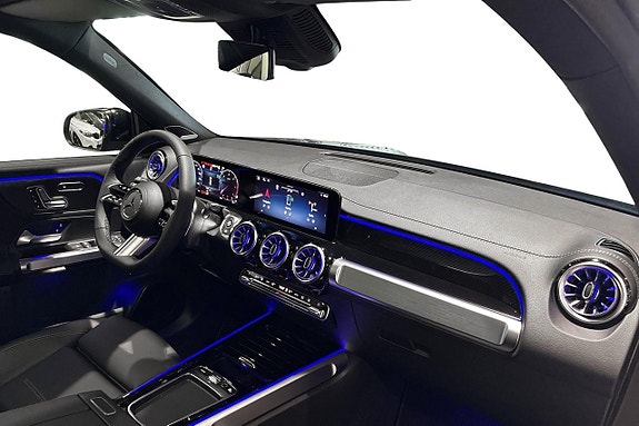 Mercedes-Benz GLB220 d 9 of 14