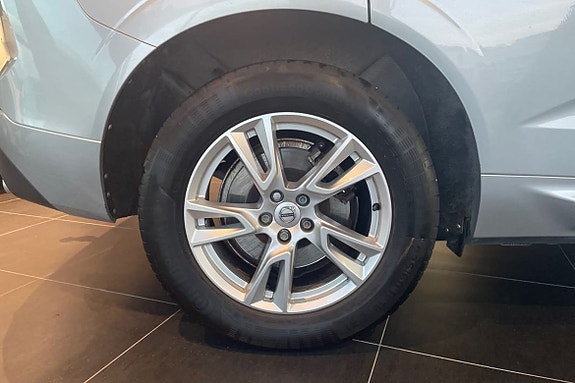Volvo XC60 17 of 30