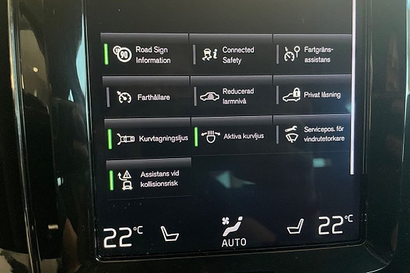 Volvo XC60 24 of 30