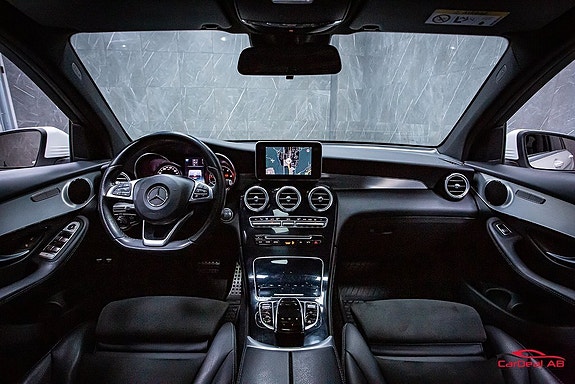 Mercedes-Benz GLC220 d 14 of 28