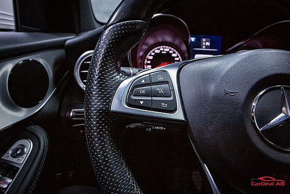 Mercedes-Benz GLC220 d 24 of 28