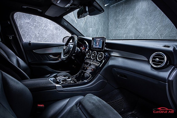 Mercedes-Benz GLC220 d 16 of 28