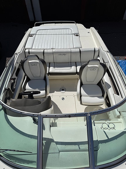 Sea Ray Sun Sport 220 -08, 350 timmar, trailer ingår 3 of 10