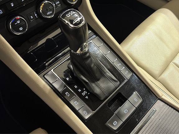 Skoda Superb 17 of 30