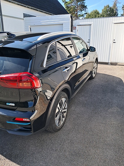Kia e-Niro 4 of 7