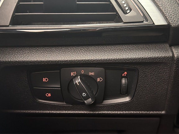 BMW 118d 22 of 28