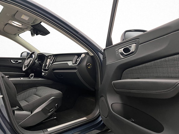 Volvo XC60 27 of 30