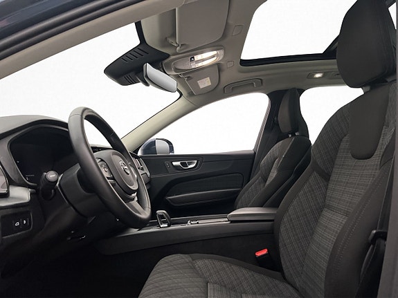 Volvo XC60 10 of 30