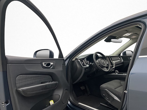 Volvo XC60 9 of 30