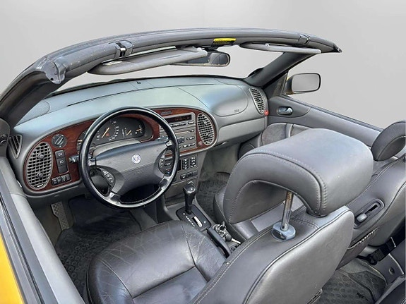 Saab 9-3 12 of 21