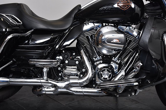 Harley-Davidson STREET GLIDE SPECIAL KOLLA UTRUSTNING / LEGEND AIR SUSPENSION BAK 10 of 18