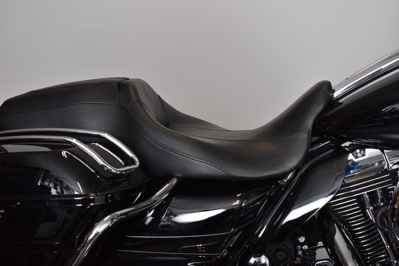 Harley-Davidson STREET GLIDE SPECIAL KOLLA UTRUSTNING / LEGEND AIR SUSPENSION BAK 13 of 18