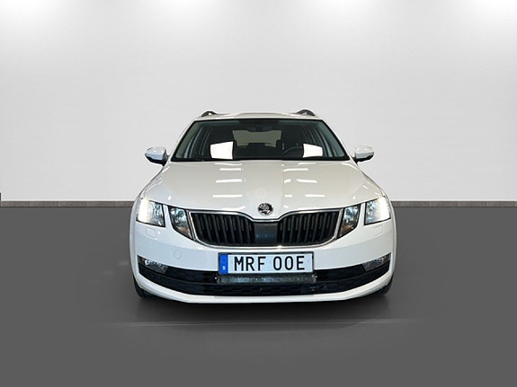 Skoda Octavia 2 of 19